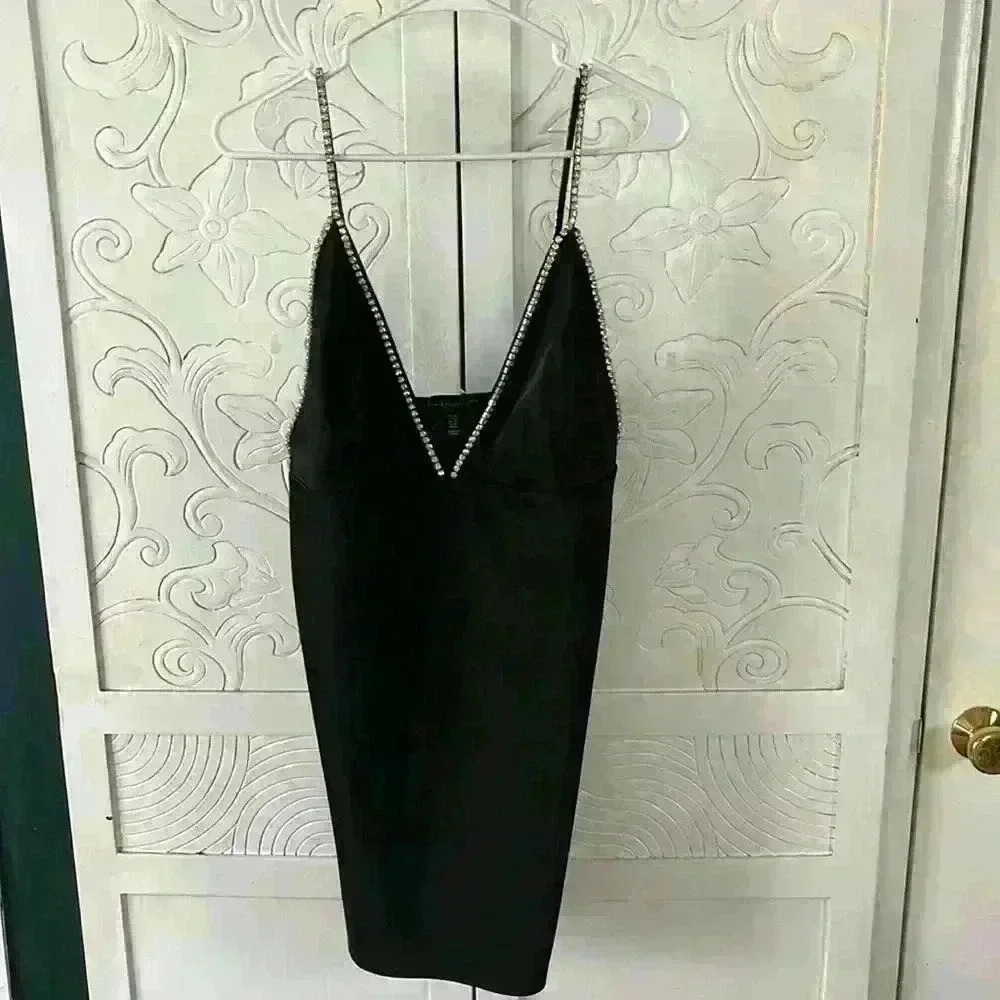 HOUSE OF HARLOW Black Satin Mini Dress - Picture 5 of 15